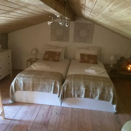 Casa Da Azenha Castellvm Alcabideque