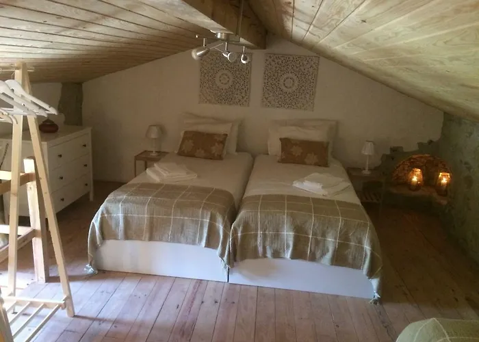 Casa Da Azenha Castellvm Alcabideque