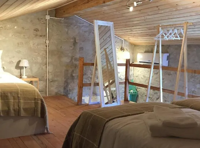 Landhaus Casa Da Azenha Castellvm *